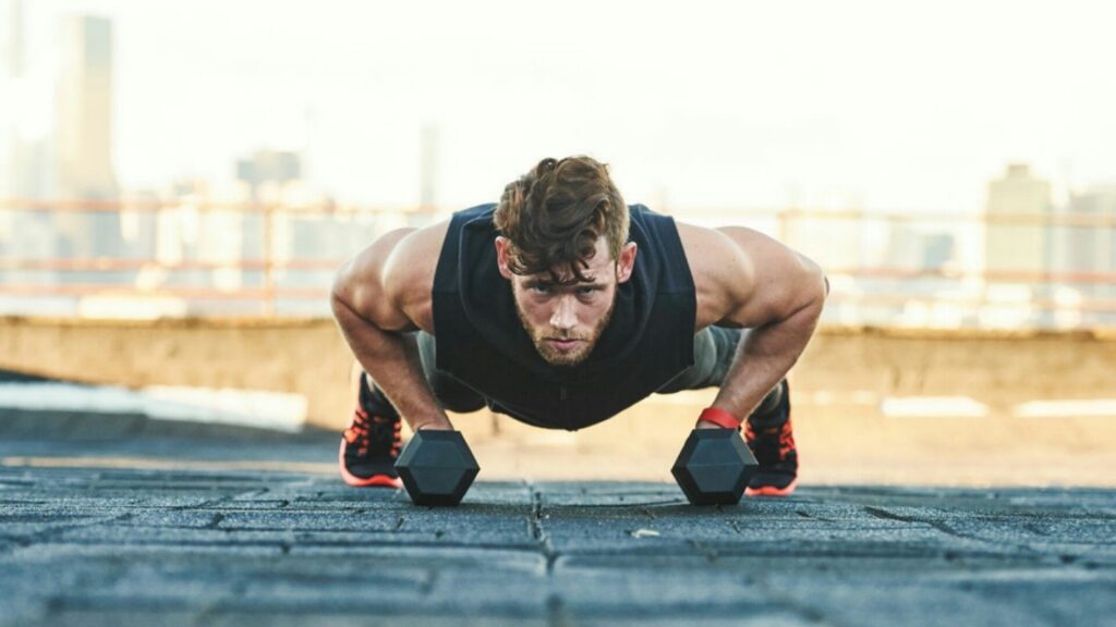 Push-Ups on Dumbbells تمرين الضغط بالدمبل تمارين الصدر بالدمبل