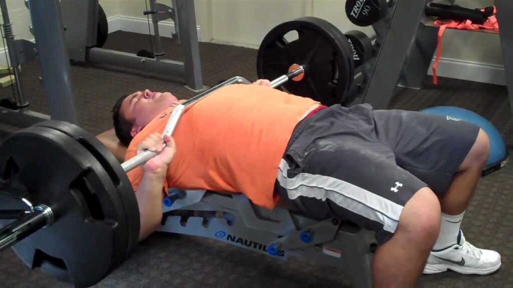 Bar Bench Press بنش مستوي بالبار جدول تمارين جيم 6 ايام